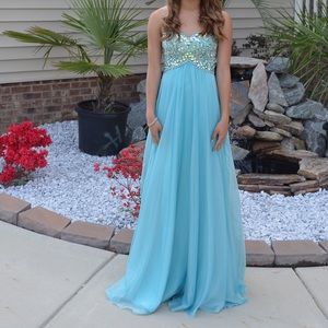 Stunning prom dress for sale !!!